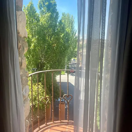 El Rancho Hotel 4*