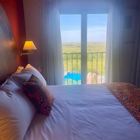 Hotel El Rancho 4*