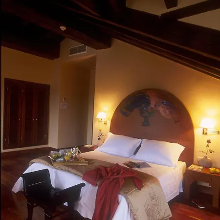 El Rancho Hotel 4*