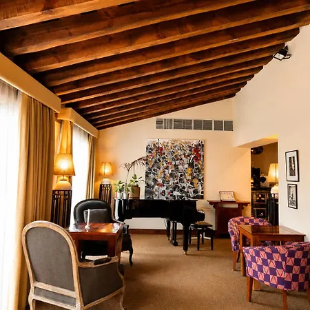 El Rancho Hotel 4*