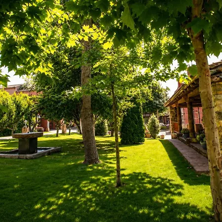 El Rancho Hotel 4*