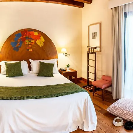 El Rancho Hotel