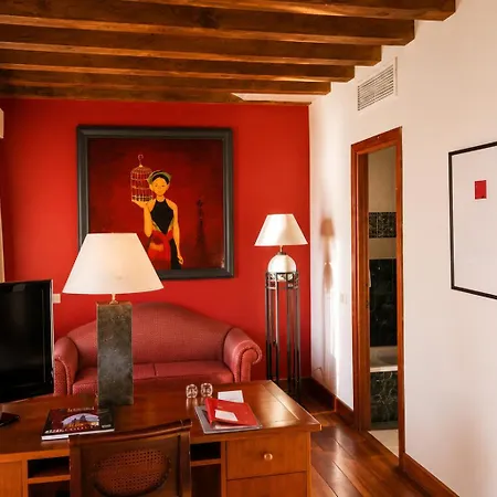 El Rancho Hotel