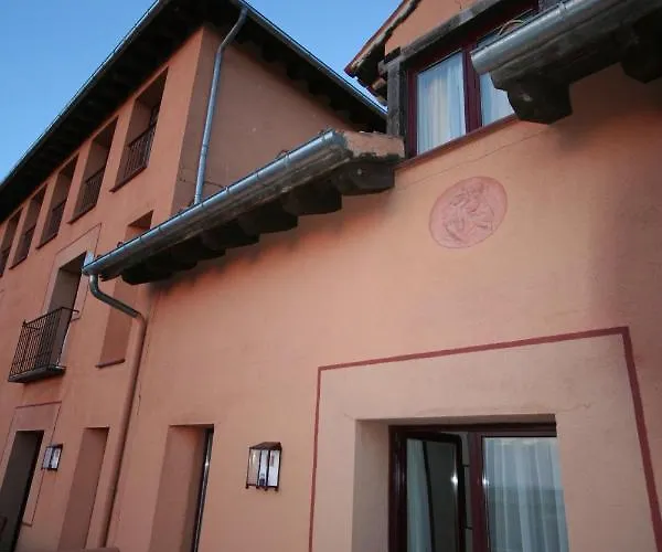 Готель El Rancho